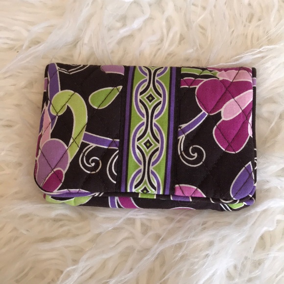 Vera Bradley Accessories - 🆕 Vera Bradley wallet